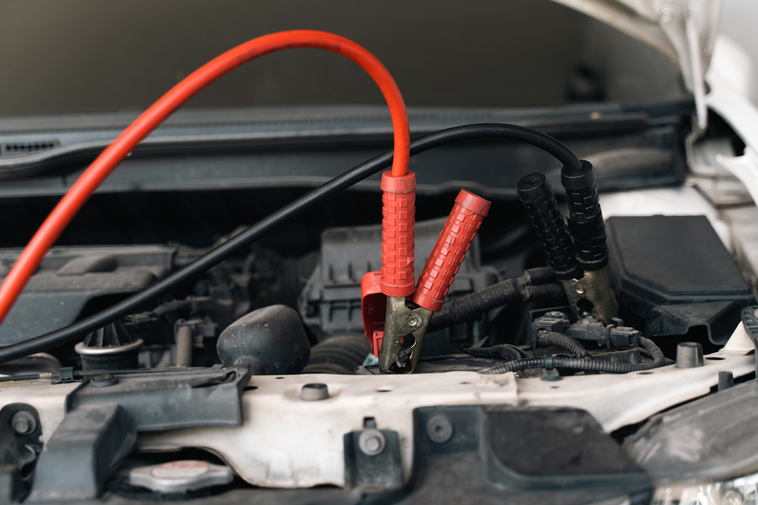 Reliable car jump start and battery recovery service