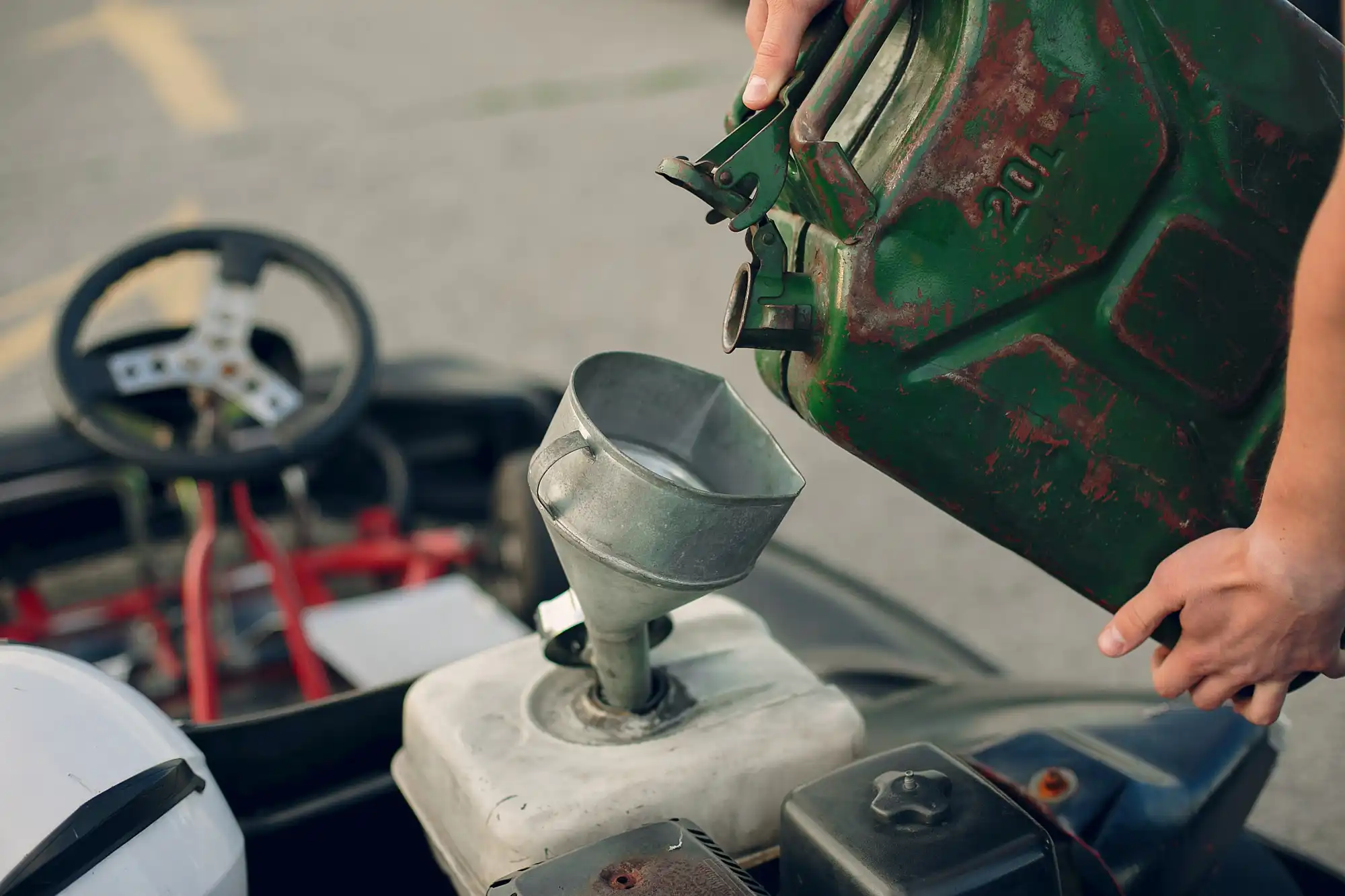24/7 fuel delivery assistance for cars and vans in Reading