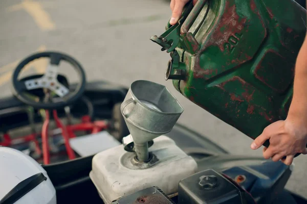 24/7 fuel delivery assistance for cars and vans in Reading